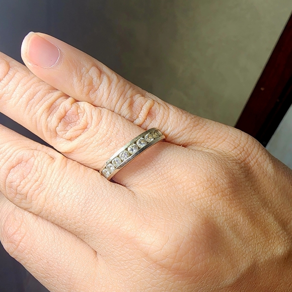 18k White Gold Comfort Fit Wedding Band